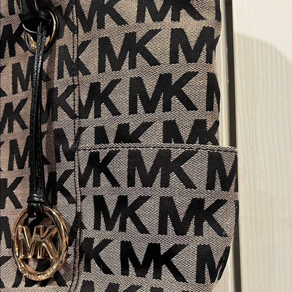 Michael Kors Brown and Tan Logo Tote - Picture 5 of 16